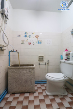 *****ทาวน์เฮ้าส์มือสองย่านนนทบุรี ม.ซอยเรวดี51 ติวานนท์-เลี่ยงเมืองนนท์ บนเนื้อที่ 16 ตร.ว. ฟังก์ชัน 2 ห้องนอน 2 ห้องน้ำ บ้านพร้อมเข้าอยู่ แถมฟรี! 1 เครื่องปรับอากาศ 2 เครื่องทำน้ำอุ่น 1 เครื่องดูดควัน เพียง 5 นาทีก็ถึงรถไฟฟ้าสายสีม่วง "สถานีศูนย์ราชการนนทบุรี" และ "สถานีบางกระสอ" ใกล้ทางด่วน "งามวงศ์วาน" จองด่วน!